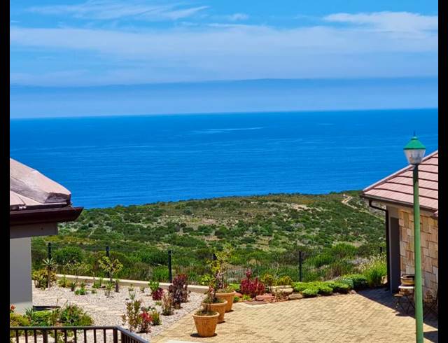 2 BEDROOM HOUSE FOR SALE IN PARADISE COAST